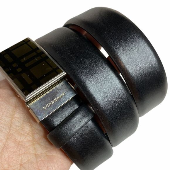 Authentic Black BURBERRY London Leather Belt - Picture 2 of 4